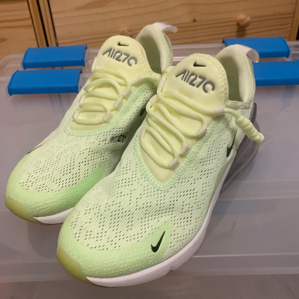 Nike Air Max 270